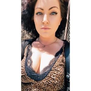 Meet your Posher, Alexia